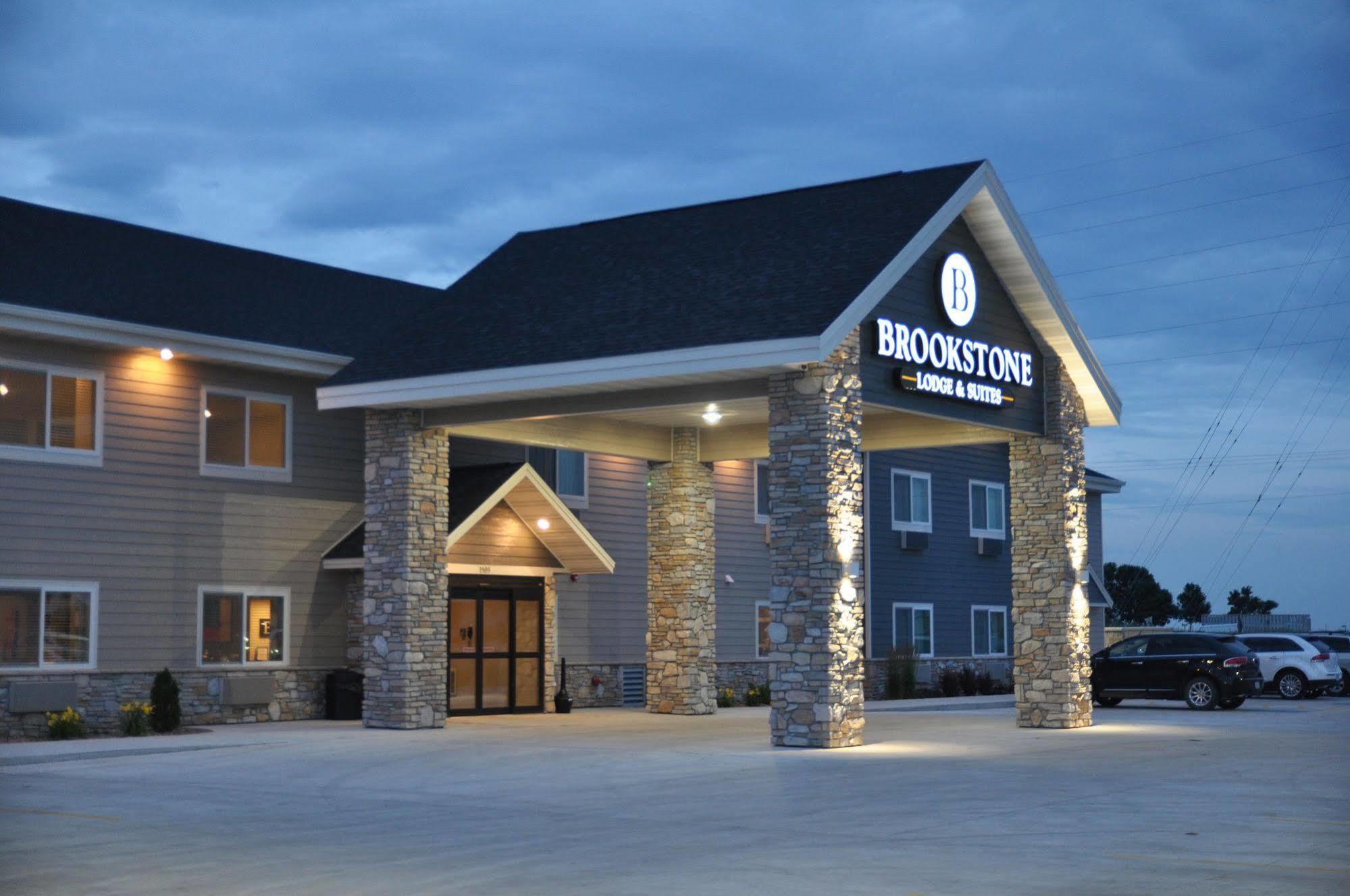Brookstone Lodge & Suites Algona Exterior photo