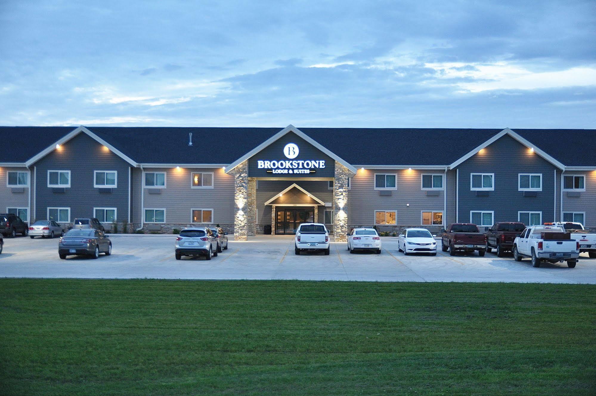 Brookstone Lodge & Suites Algona Exterior photo